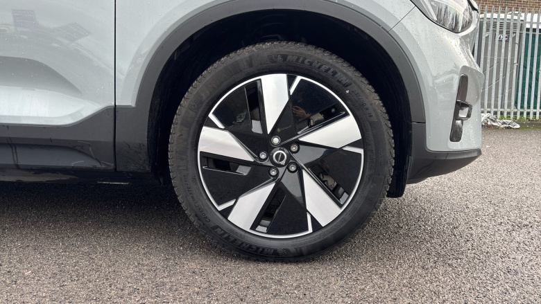 Volvo C40 175kW Recharge Plus 69kWh 5dr Auto Electric Estate